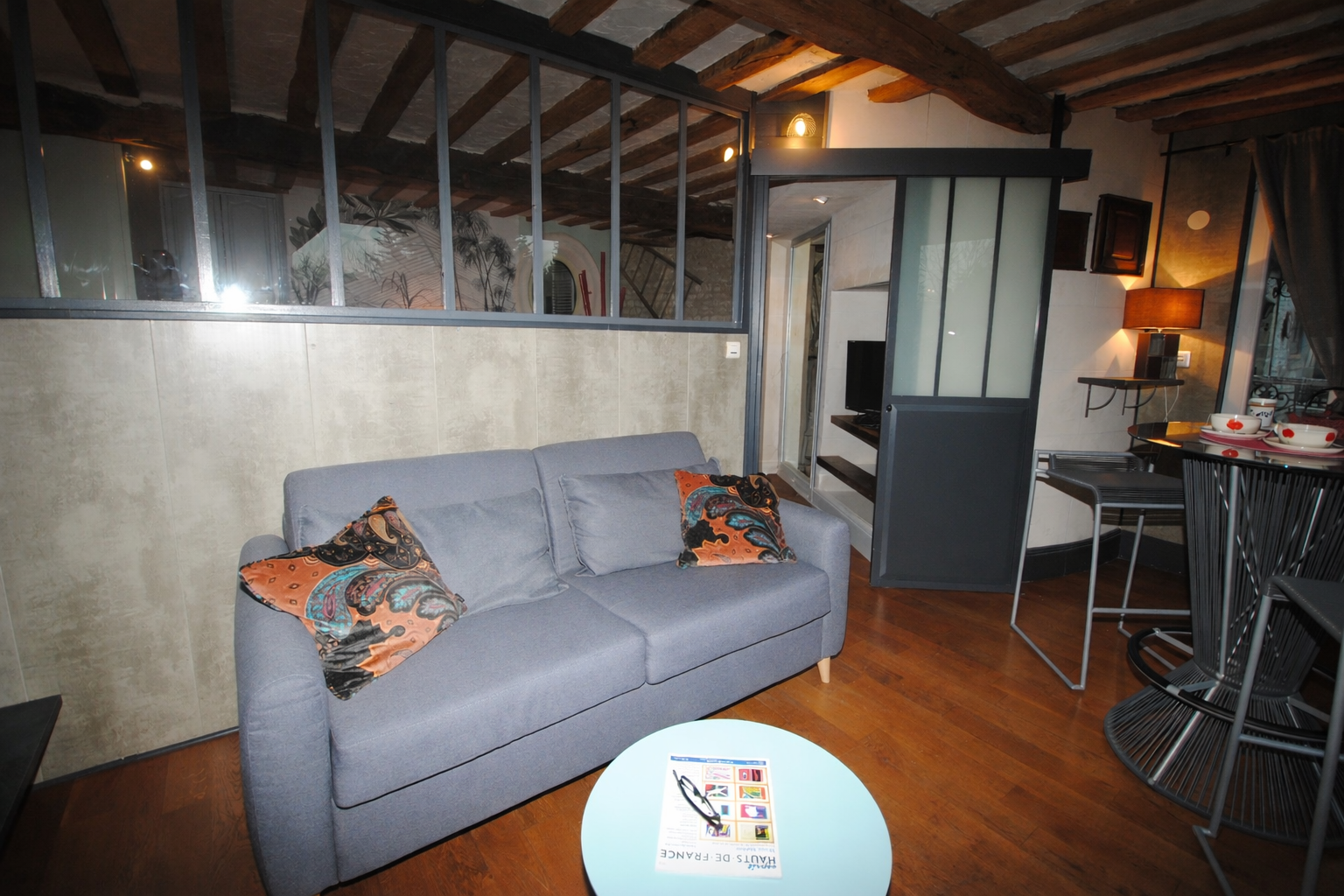 Salon de la Suite Nénuphar | Le Grand Logis Salon de la Suite Nénuphar – La Maison d’hôte Le Grand Logis